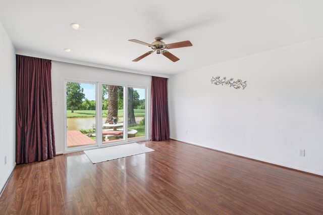 2810 Lake View Drive, Missouri City, TX 77459