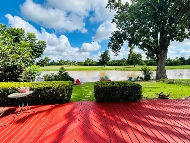 2810 Lake View Drive, Missouri City, TX 77459