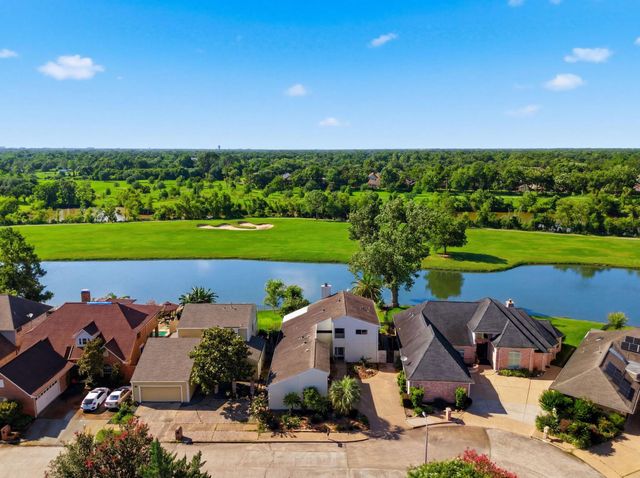 2810 Lake View Drive, Missouri City, TX 77459
