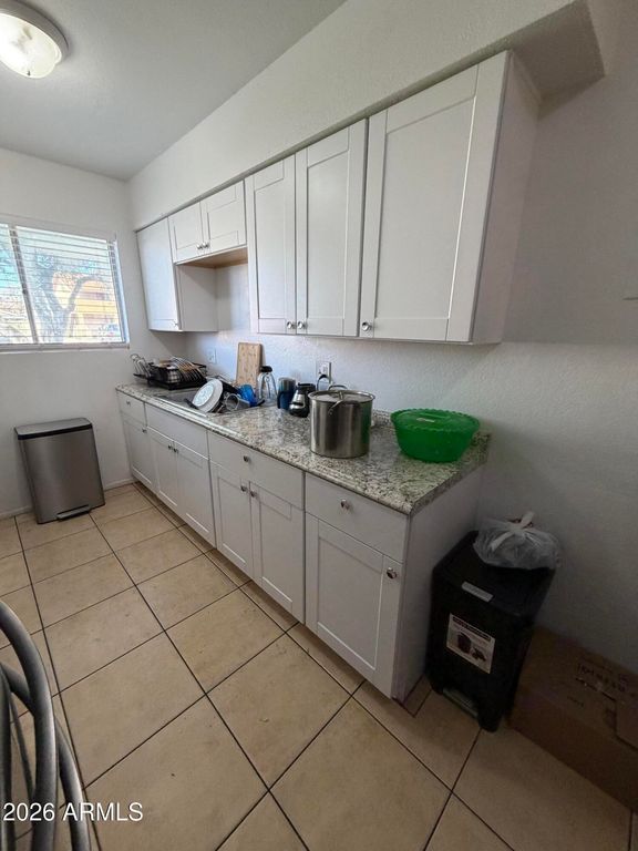 Image 13 of property listing at 260 W 8TH Avenue 26, Mesa, AZ 85210