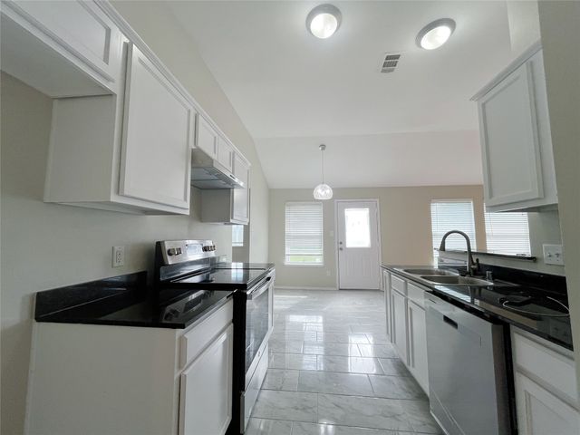 1622 Palm Beach Avenue, Dallas, TX 75217