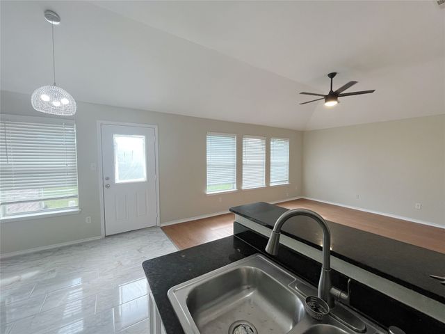 1622 Palm Beach Avenue, Dallas, TX 75217