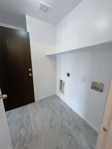 1622 Palm Beach Avenue, Dallas, TX 75217