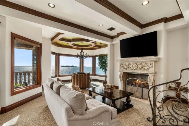 2 60th Place, Long Beach, CA 90803