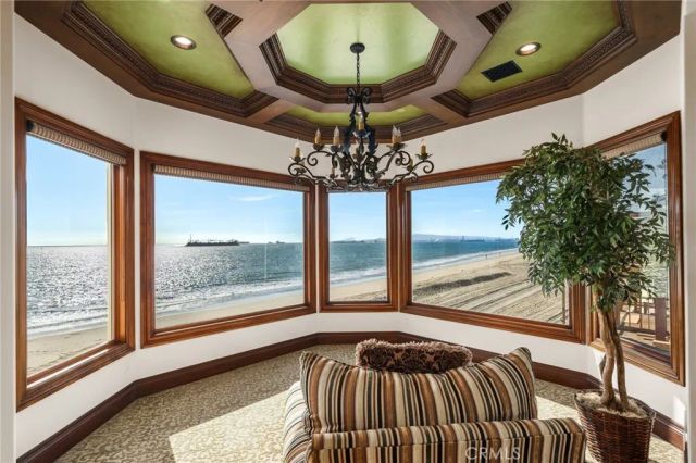 2 60th Place, Long Beach, CA 90803