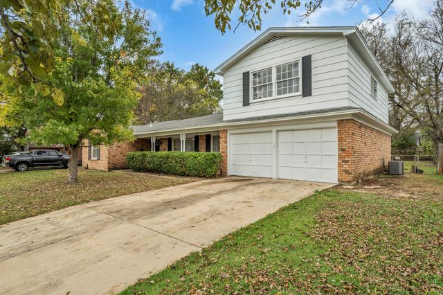 6020 Wester Avenue, Fort Worth, TX 76133