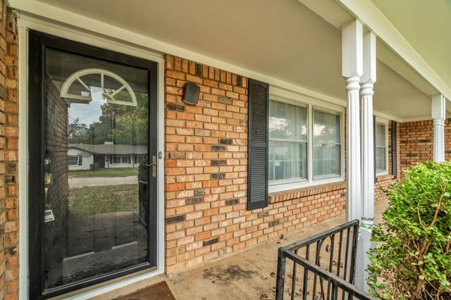 6020 Wester Avenue, Fort Worth, TX 76133