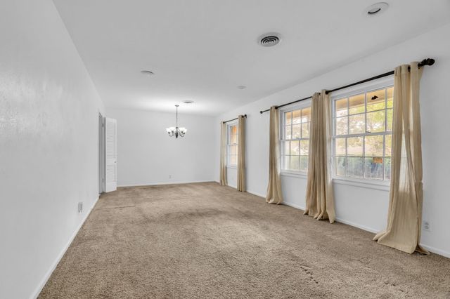 6020 Wester Avenue, Fort Worth, TX 76133