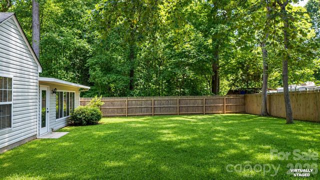 5050 Gibbons Link Road, Charlotte, NC 28269