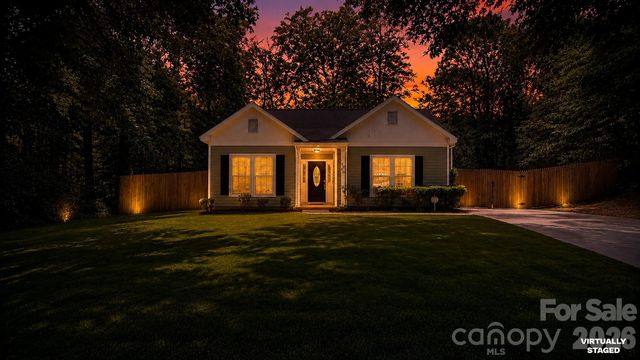 5050 Gibbons Link Road, Charlotte, NC 28269