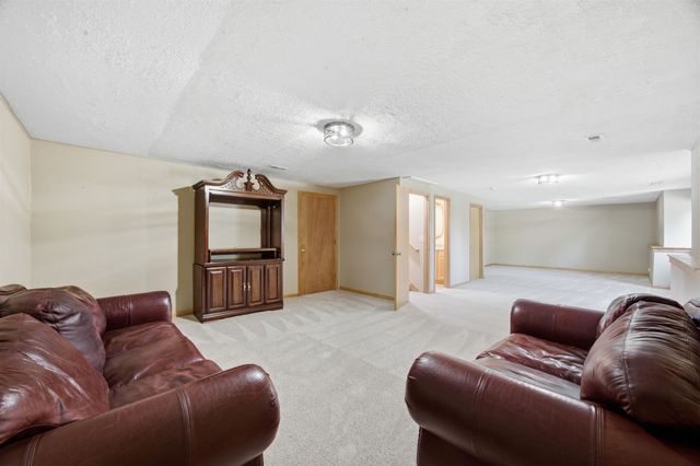 4410 E Falcon St., Wichita, KS 67220