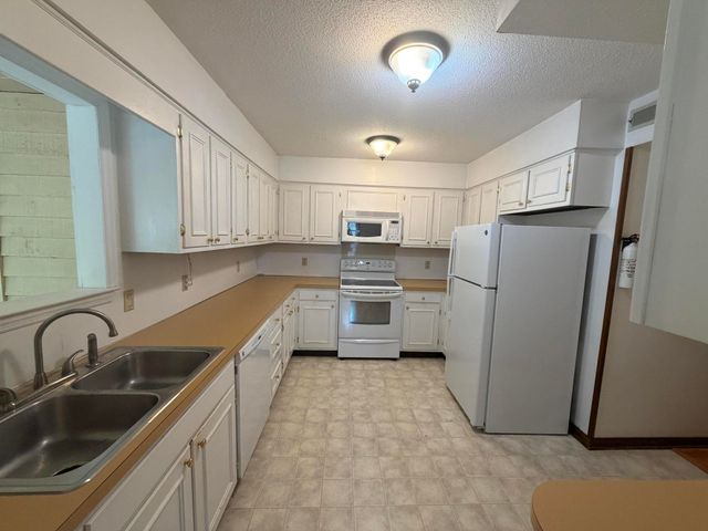 6456 Brookmead Circle, Hixson, TN 37343