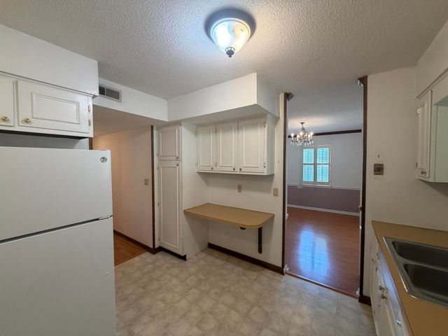 6456 Brookmead Circle, Hixson, TN 37343