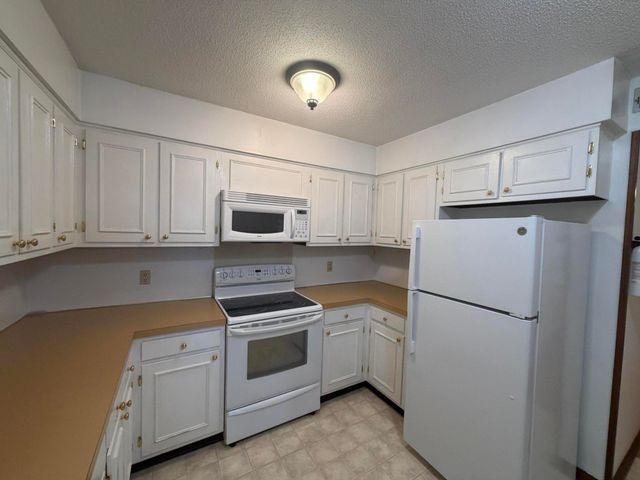 6456 Brookmead Circle, Hixson, TN 37343