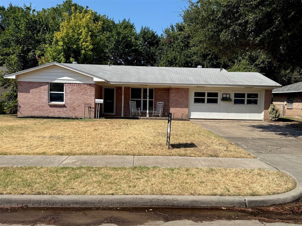 349 Rivercrest Drive, Lewisville, TX 75067