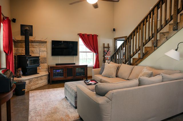 6085 County Road 146, Lipan, TX 76462