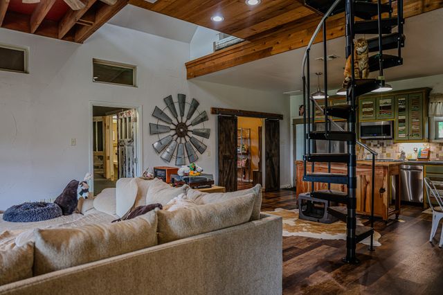 6085 County Road 146, Lipan, TX 76462