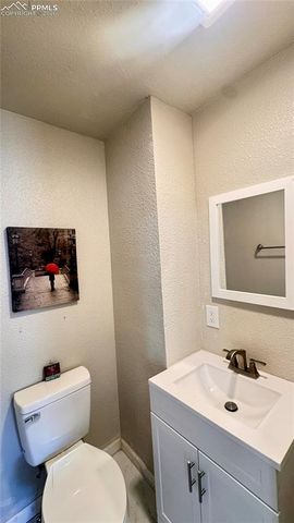 607 W 12th Street, Pueblo, CO 81003