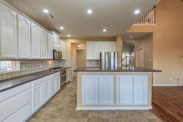 2056 Barret Drive, Frisco, TX 75033
