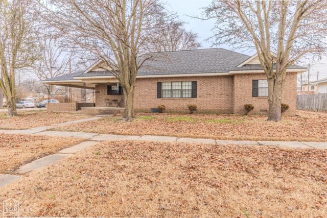 118 W 5th Street, Rector, AR 72461