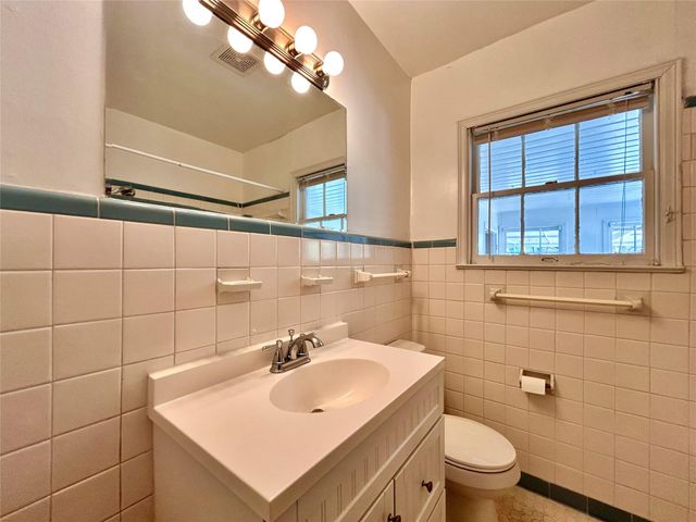 5207 Shoal Creek BLVD, Austin, TX 78756