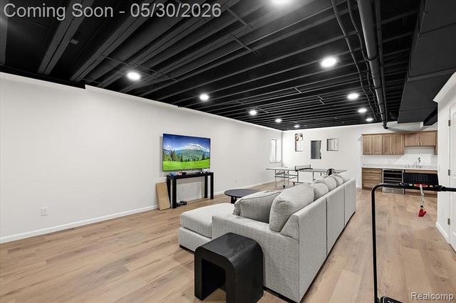 4102 Woodland Avenue, Royal Oak, MI 48073