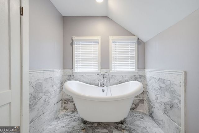 570 East Avenue NE, Atlanta, GA 30312