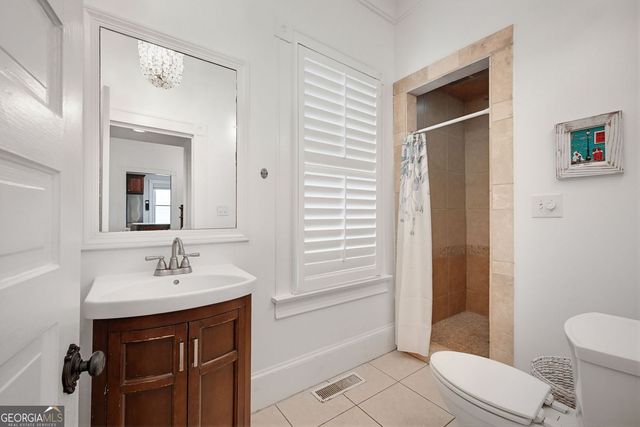 570 East Avenue NE, Atlanta, GA 30312