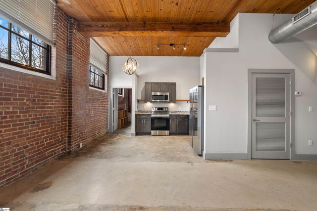 806 Green Avenue UNIT 102, Greenville, SC 29605