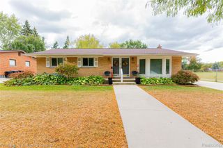 31221 Lyndon Street, Livonia, MI 48154