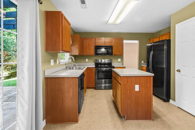 118 Moonshadow Court, Duncan, SC 29334