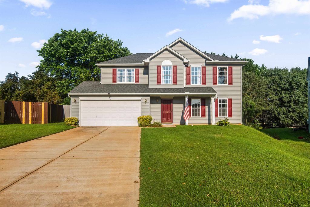 118 Moonshadow Court, Duncan, SC 29334
