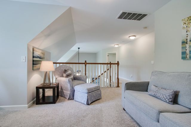 800 Harbor Dr, Lancaster, TN 38569