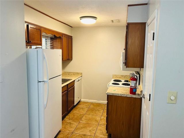 252 mill creek Pl, Roswell, GA 30076