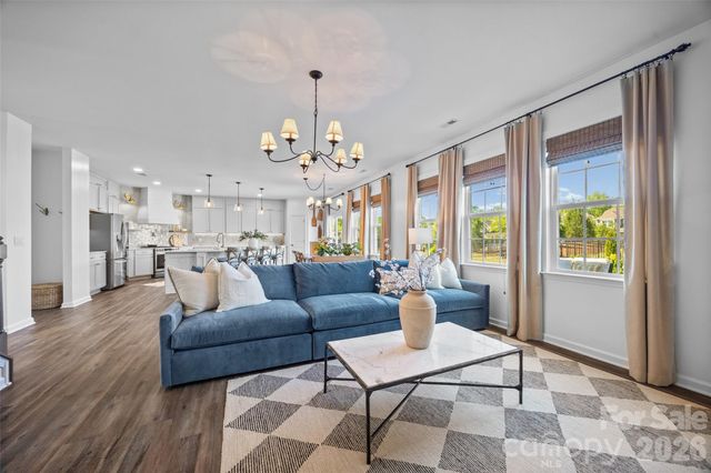 138 Lambeth Loop, Mooresville, NC 28115