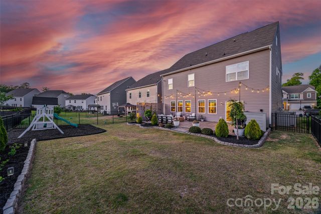 138 Lambeth Loop, Mooresville, NC 28115