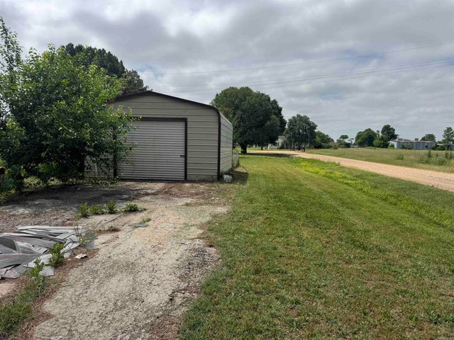 44 CR 146, Corning, AR 72422