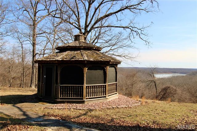 1364 Wayne 551, Williamsville, MO 63937