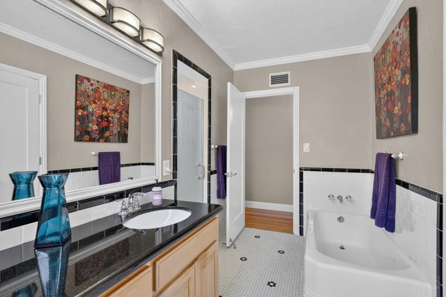 1621 10th Ave, Sacramento, CA 95818