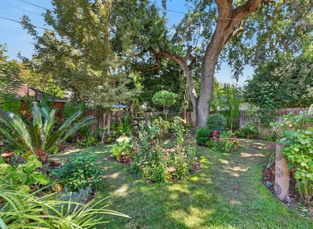 1621 10th Ave, Sacramento, CA 95818