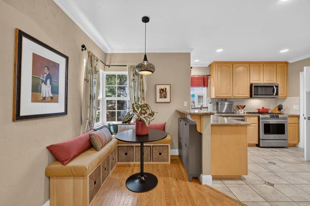 1621 10th Ave, Sacramento, CA 95818