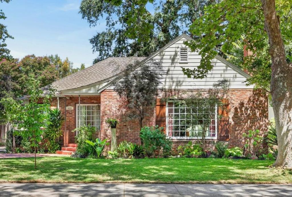 1621 10th Ave, Sacramento, CA 95818