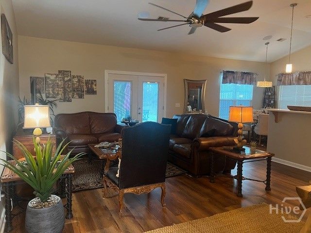 190 Willow Point Circle, Savannah, GA 31407