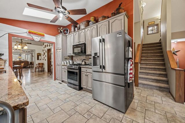 284 E Richardson Springs Road, Edgerton, WI 53534