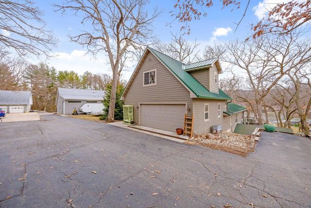 284 E Richardson Springs Road, Edgerton, WI 53534