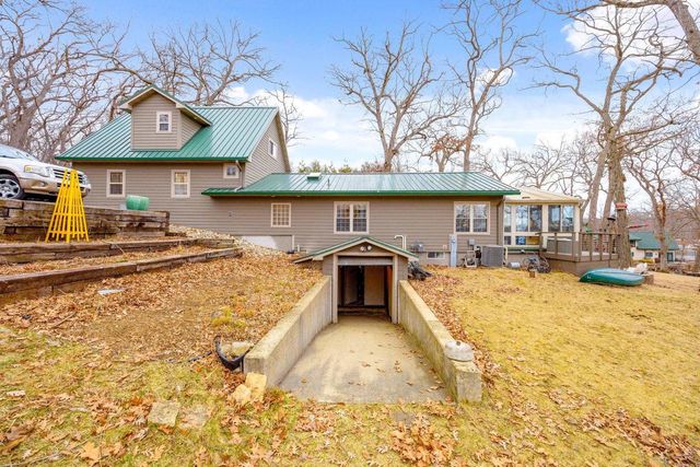 284 E Richardson Springs Road, Edgerton, WI 53534