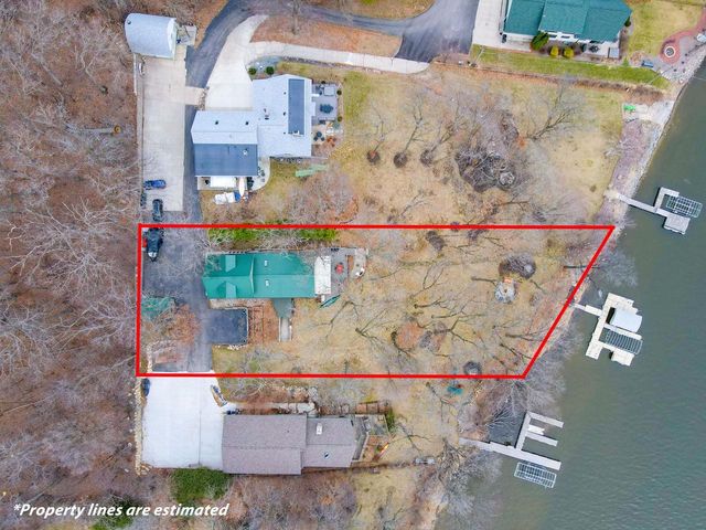 284 E Richardson Springs Road, Edgerton, WI 53534