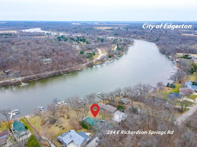 284 E Richardson Springs Road, Edgerton, WI 53534