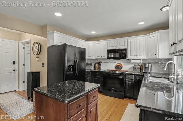 3020 Patriot Square, Rose Township, MI 48350
