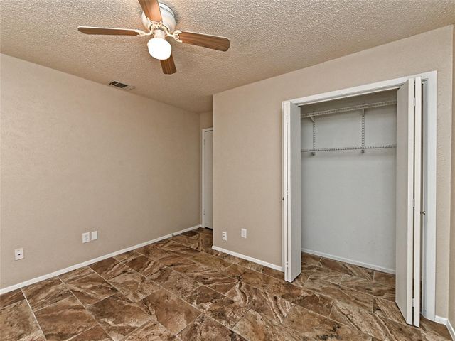 1916 GRACY FARMS LN B, Austin, TX 78758